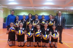 Voleybol Antrenmanlarından ve Maçlardan Görüntüler